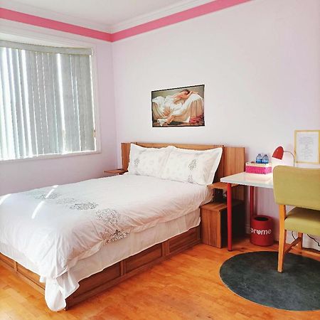 Warm Retreat Hotel Ванкувър Екстериор снимка