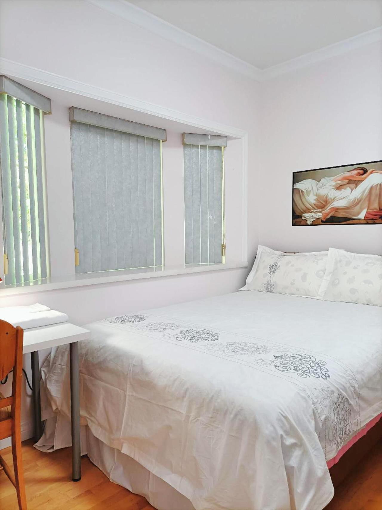Warm Retreat Hotel Ванкувър Екстериор снимка